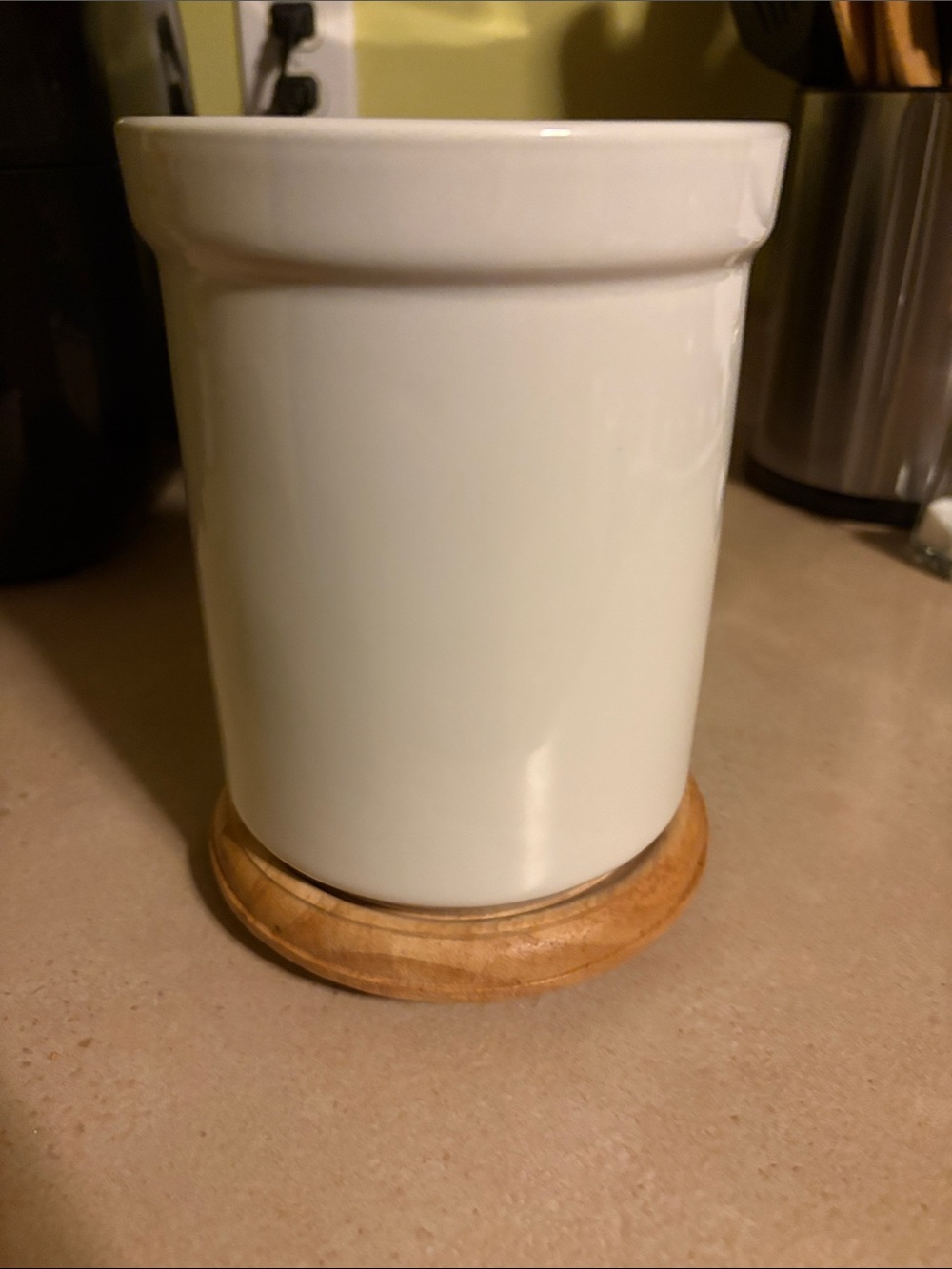 Ceramic Utensil Holder with Rotating Wood Base - white